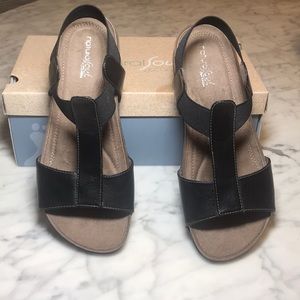 naturalSoul by Naturalizer black strappy sandal